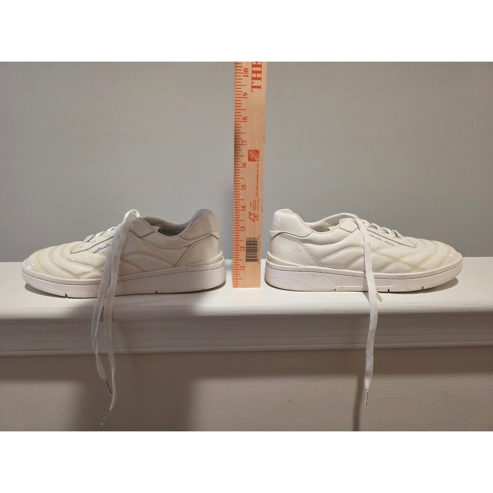Women's sz 6 M Michael Kors Cream Patent Quilted Low Top Sneakers Shoes - Picture 2 of 9
